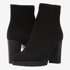 La Canadienne Myranda Suede Black Booties - Size 6